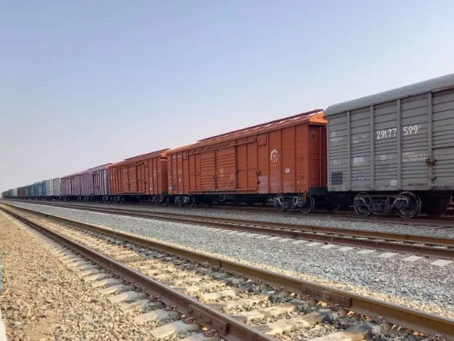 آستانه تایمز از توافقات مقدماتی پاکستان و قزاقستان برای ساخت خط آهن 'ترانس‌افغان' خبر داد