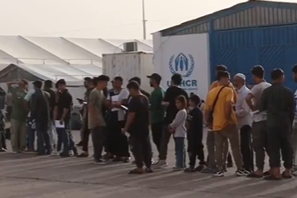 طالبان میگوید ایران پس از جنگ با اسرائیل اخراج مهاجران افغان را افزایش داده است