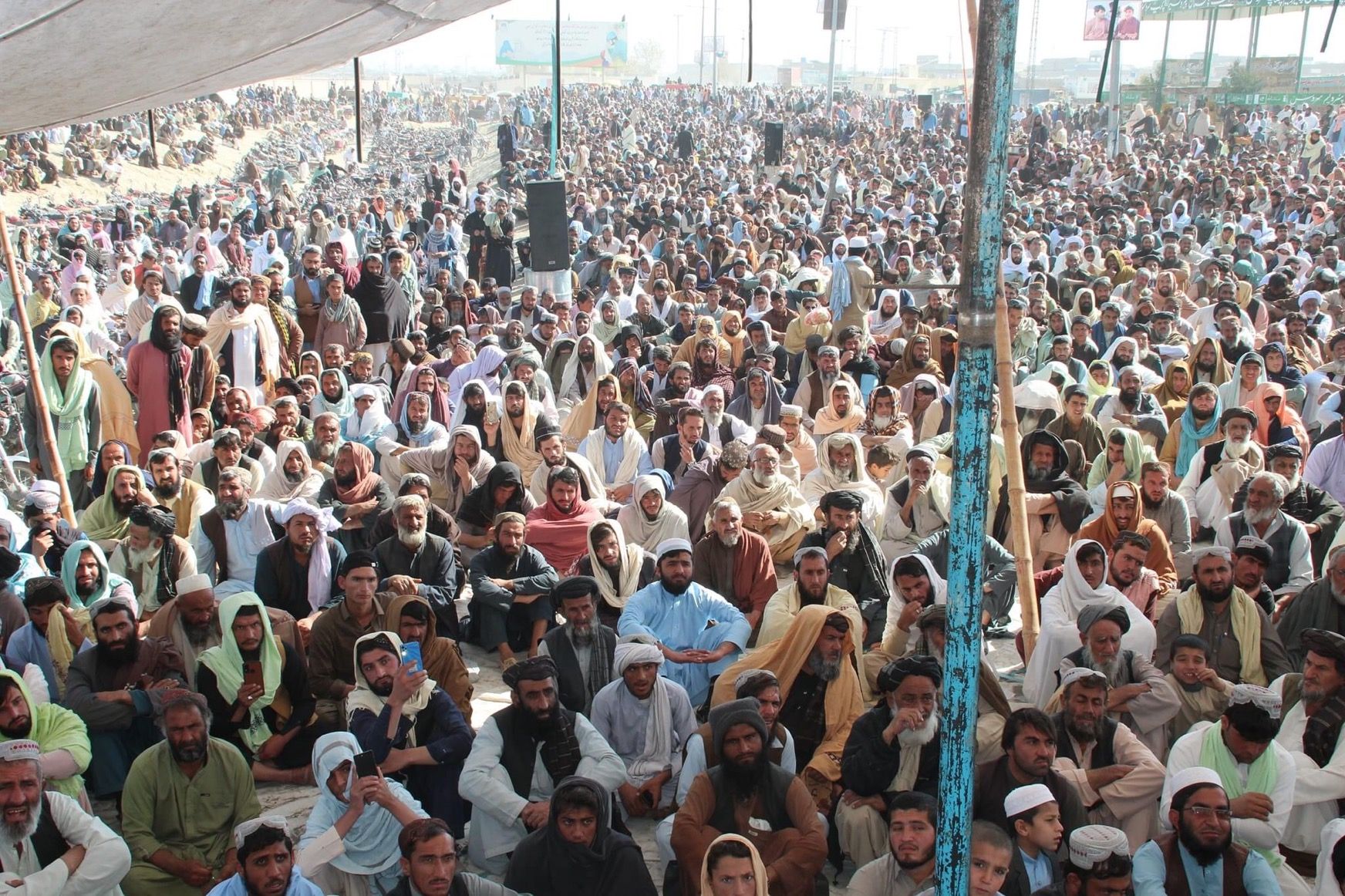 د چمن پرلت وهونکي: سیاسي ګوندونه دې زموږ د پرلت په ملاتړ غږ پورته کړي