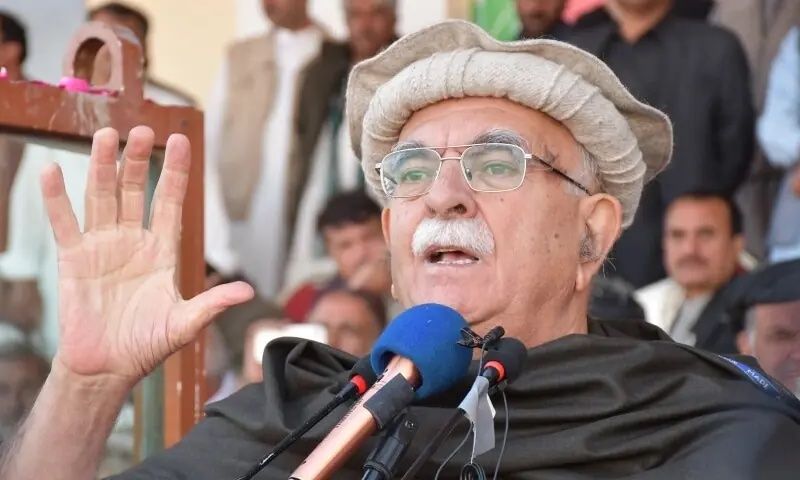 محمودخان اڅکزي د سیمې خلکو ته د طبیعي سرچینو د حقونو پر نه ورکولو د پاڅون خبرداری ورکړ