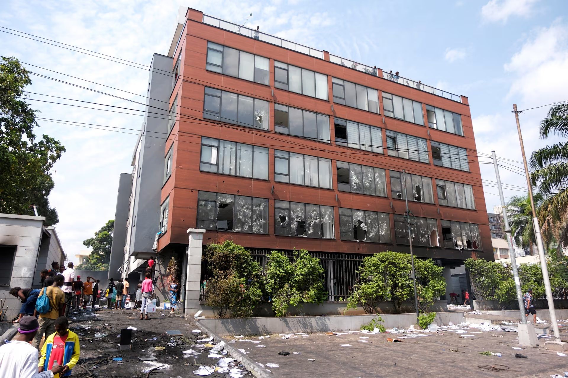 گسترش خشونت در کنگو؛ چند سفارتخانه در پایتخت به آتش کشیده شدند