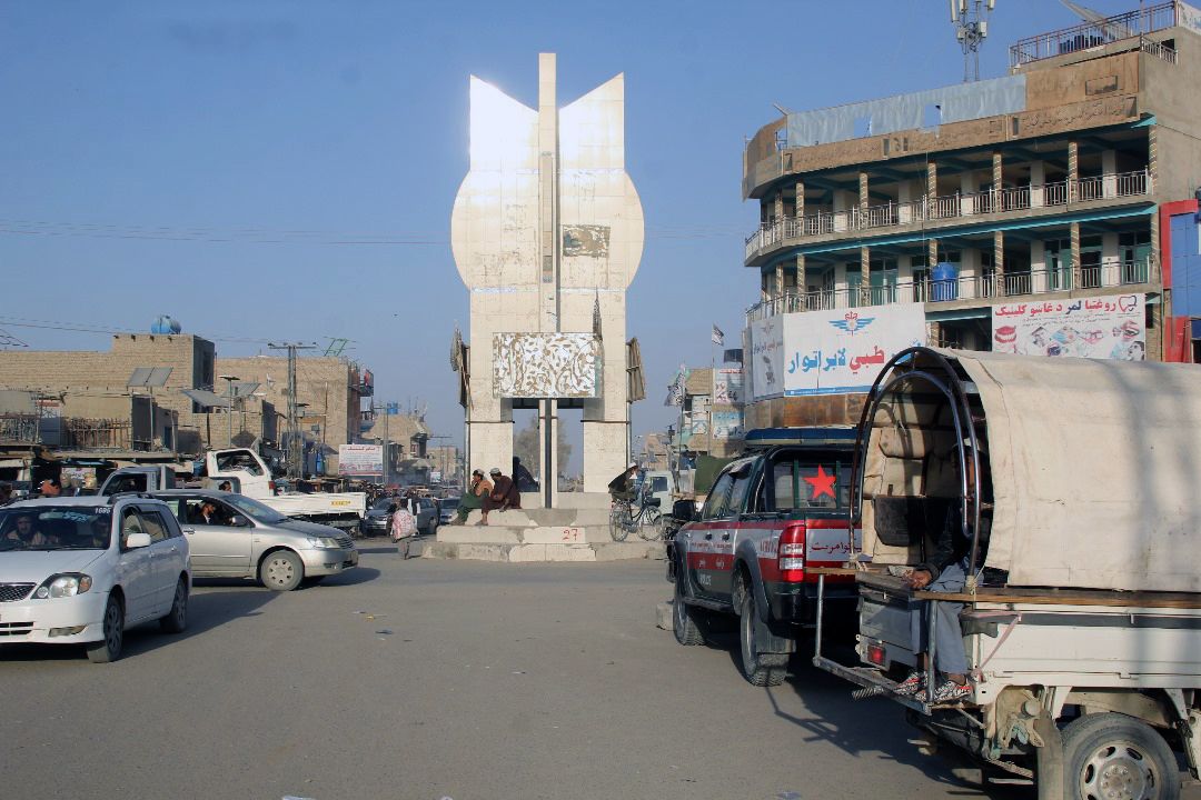 په کندهار کې يو کس خپله مېرمن په چاړه حلاله کړې