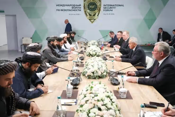 روسيا تعلن عزمها تعزيز التعاون الدفاعي مع طالبان