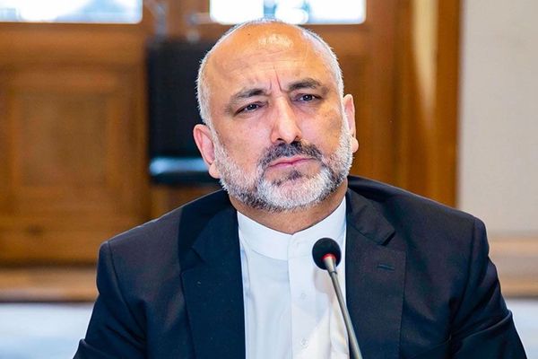 اتمر: ترکیه او قطر دې طالبان او افغان سیاسي مخالفان د بینالافغاني خبرو مېز ته راولي