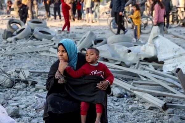 په غزه کې د لوږې له امله د ماشومانو مرګ ژوبله ورځ تر بلې زیاتیږي