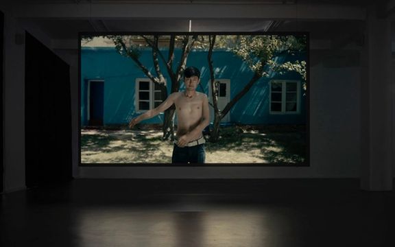 اگر درد صدا میداشت؛ جنگ و فرای جنگ در نمایشگاه عزیز هزاره در برلین