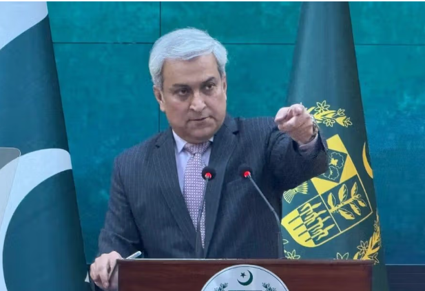 وزارة الخارجية الباكستانية: لا علم لنا بمفاوضات مع طالبان في السعودية