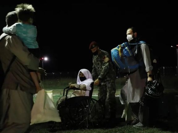 په البانیا کې یوه ډله افغانان: ناڅرګند برخلیک زموږ ډېر خلک په ژور خپګان اخته کړي دي