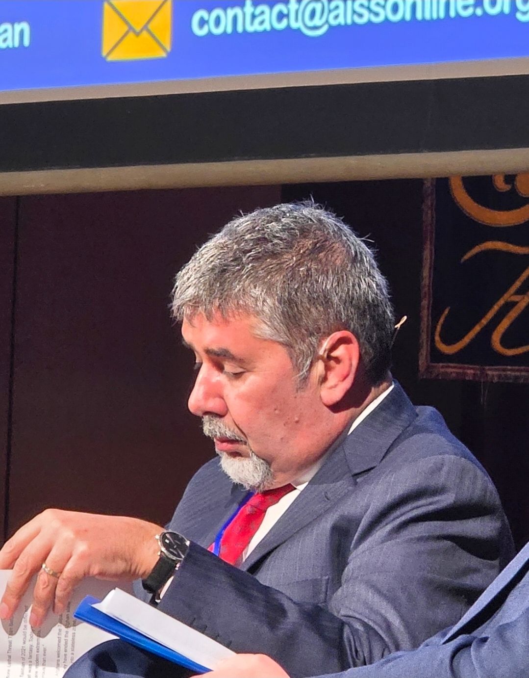 نبیل: دین زمانی محترم می‌ماند که ابزار قدرت سیاسی نشود