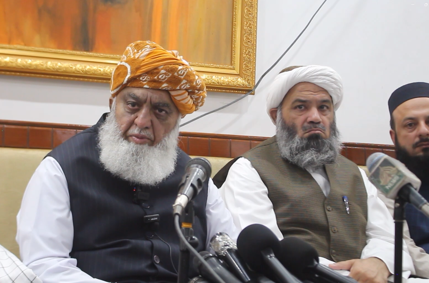 مولانا فضل‌الرحمن: ناکراره او بې ثباته افغانستان هیڅکله د پاکستان په ګټه نه دی 