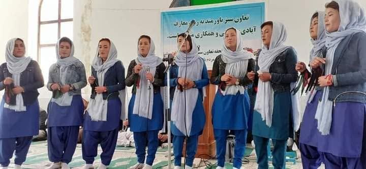 دختران یک مکتب در جاغوری پیش از بازگشت طالبان