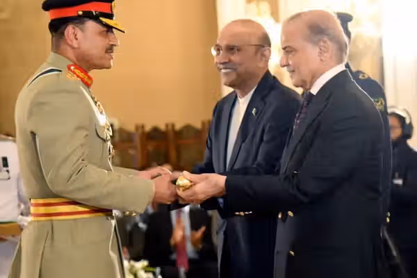 شاه محمود میاخېل: وسلهوالې ډلې د پاکستان د پوځ د بهرنۍ تګلارې ستراتیژیکه وسیله ده