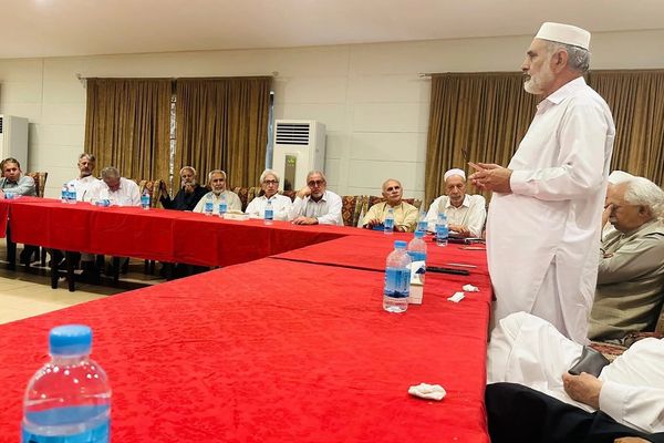 د سوات جرګې د حکومت ترهګرۍ ضد ادارې یو شمېر افسران له وسله والو سره په خواخوږۍ تورن کړي
