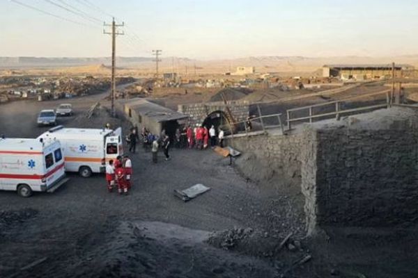 په ایران کې د کانونو د کارکوونکو پر موټر د وسلهوال برید په پېښه کې دوه کسان وژل شوي