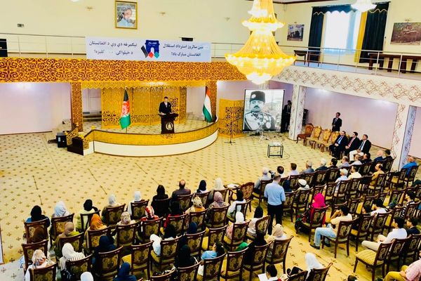 ظاهر اغبر: د افغانستان خپلواکي د ټولو قومونو د ګډې سرښندنې پایله ده