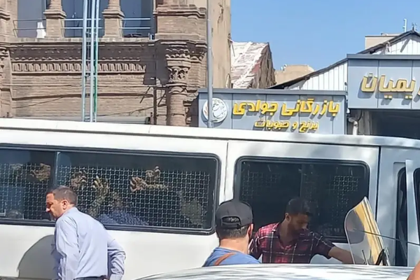 Police Expelling Migrants With Legal Documents, Claim Afghans In Iran