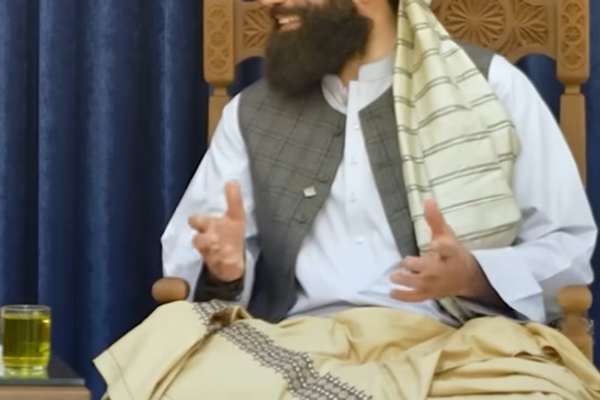 انس حقاني: واک ته رسېدل اسان خو د حکومت چلول سخت کار دی