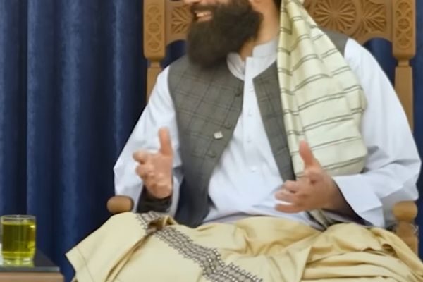 انس حقاني: واک ته رسېدل اسان خو د حکومت چلول سخت کار دی