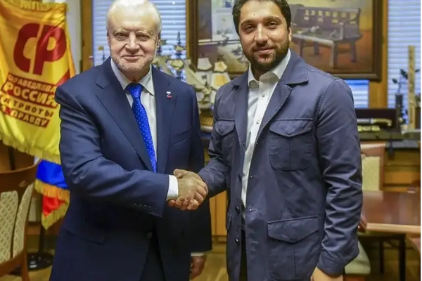 Prominent Anti-Taliban Figures To Attend Summit On Afghanistan In Moscow