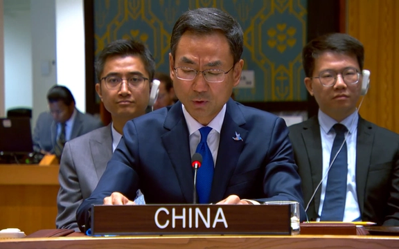 امنیت شورا کې د چین استازی: امریکا د طالبانو د چارواکو د بهرنیو سفرونو مخه نیسي