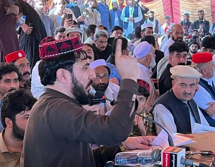 منظور: د نیابتي جګړو او پوځي سیاستونو پر وړاندې ودرېږئ