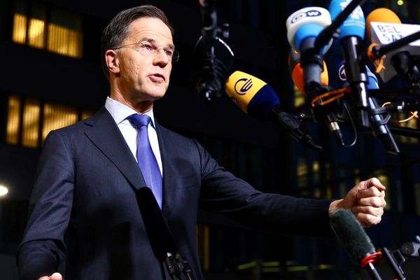 هشدار بیسابقه دبیرکل ناتو: جنگ پشت درِ ما است