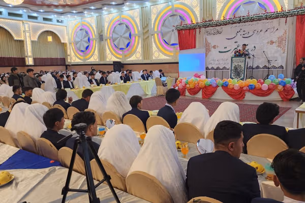 په کابل او غزني کې د ۱۳۰ ځوانانو د ډله ییز واده مراسم ترسره شوي