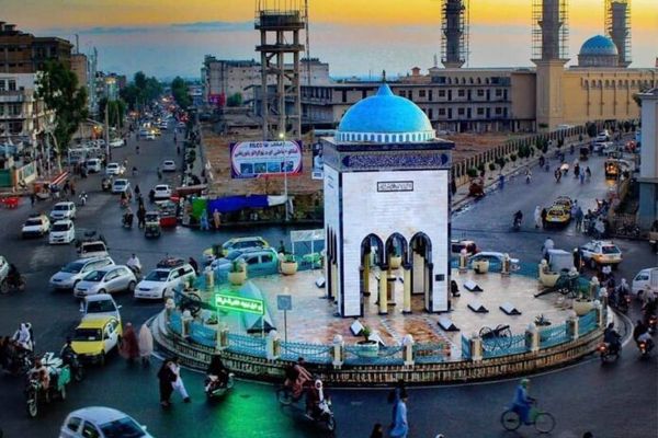 کندهار کې د یوه کور د چت نړېدو له امله د ماشومانو په ګډون څلور کسان مړه شوي