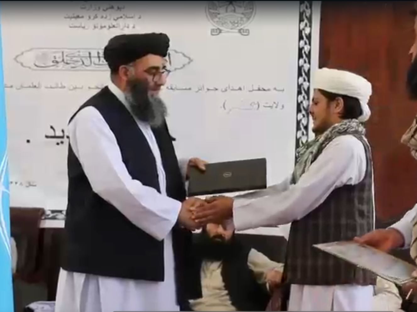 پنجشېر لپاره د طالب والي ادعا: داسې خپلواکي لرو چې له هېچا پیسې نه‌اخلو