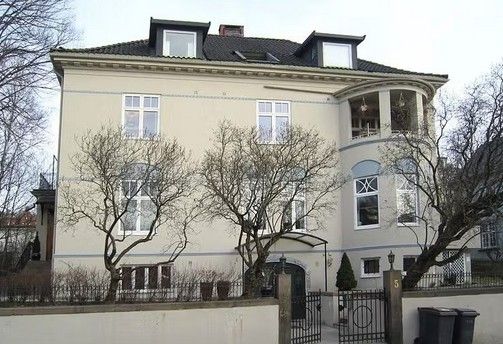 پذیرش دیپلومات طالبان در ناروی؛ وزارت خارجه طالبان از آغاز خدمات قنسولی در اسلو خبر داد