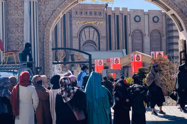 طالبانو د کابل نړۍوال نندارتون ته د ښځو د ننوتلو مخه نیولې ده