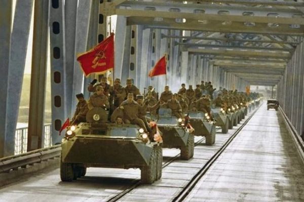 د فبرورۍ ۱۵مه: د افغانستان د ازادۍ ورځ او د شوروي ځواکونو وتل