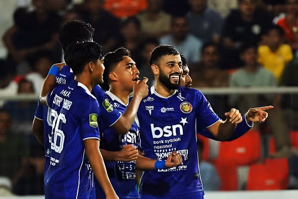 درخشش پوپلزی در لیگ اندونیزیا پس از ترک اردوی تیم ملی به دلیل مشکلات خانوادگی