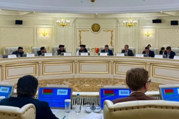 طالبانو او بلاروس د ګډو پانګونو او اقتصادي همکاریو پر پراختیا خبرې کړې دي