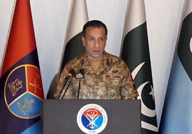 ارتش پاکستان: حل مشکلات با وجود یک حکومت منتخب در افغانستان ممکن است