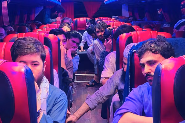 په کراچۍ کې د طالبانو کونسلګري: د سند له زندان څخه ۱۰۵ تنه افغانان خوشې شول