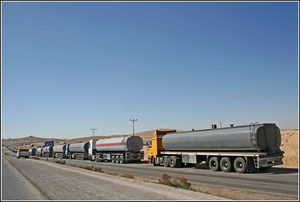 د طالبانو سټنډرډ اداره: ۱۱ ټانکره بې کېفیته تېل مو بېرته ایران ورستانه کړل