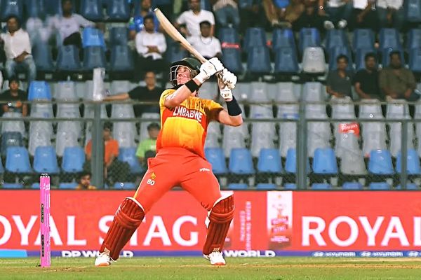 د ۲۰۲۶ کال د کرېکټ په شل اوریز نړۍوال جام کې ویسټانډیز زیمبابوې ته ماتې ورکړه