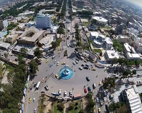 په هرات ولایت کې یو کس خپله مور، مېرمن او لور وژلې او تښتېدلی دی