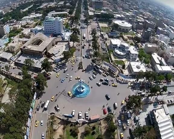 په هرات ولایت کې یو کس خپله مور، مېرمن او لور وژلې او تښتېدلی دی