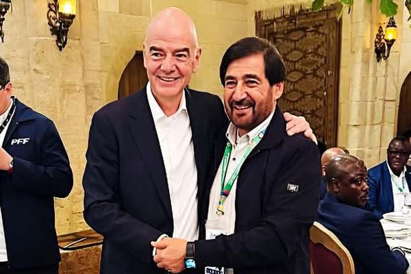 دیدار رئیس فدراسیون فوتبال افغانستان با جیانی اینفانتینو در آذربایجان
