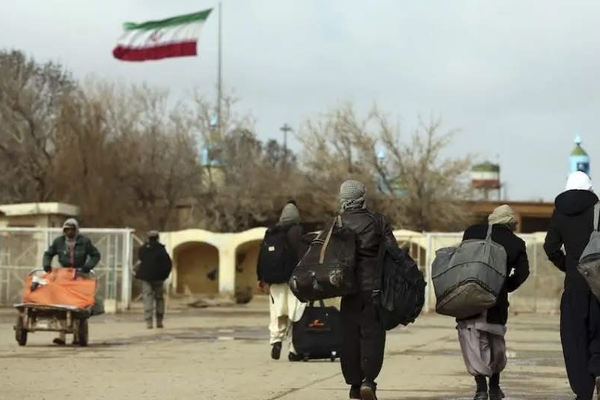 المجلس النرويجي للاجئين: 4 ملايين لاجئ أفغاني في إيران ضحايا منسيون للأزمة الإنسانية