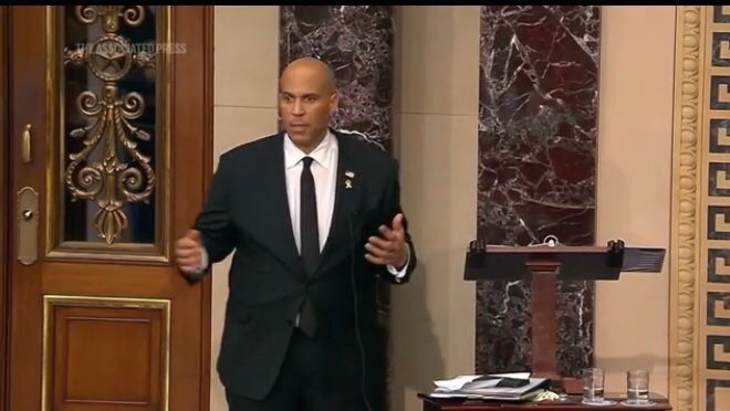 ډیموکرات سناتور کوري بوکر د ډونالد ټرمپ د سیاستونو پر ضد د ۲۵ ساعته وینا ریکارډ جوړ کړ