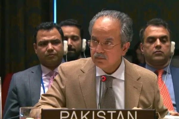 سفير باكستان: على طالبان أن تختار بين العزلة والتفاعل مع المجتمع الدولي