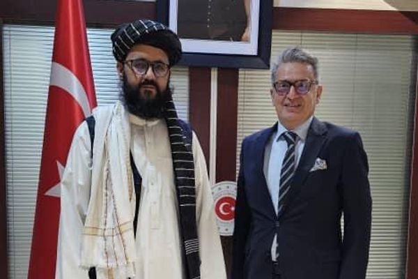 په ایران کې د طالبانو او ترکیې استازو د غېرقانوني کډوالۍ د مخنیوي په اړه خبرې وکړې