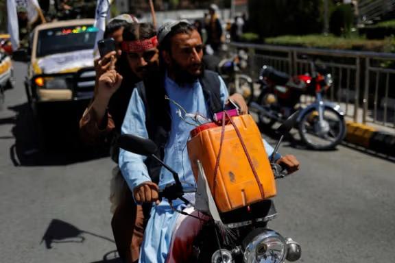 د بګرام په اړه د ټرمپ له څرګندونو وروسته تاجمیر د ځانمرګو بریدونو د بیا پیلولو ګواښ وکړ