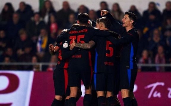 بارسلونا ٤-٠ بارباسترو؛ بلوگرانا با درخشش پابلو توره و لواندوفسکی در کوپا دلری پیروز شد