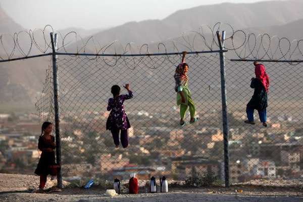 طالبان از ناپدیدشدن دهها دختر و پسر زیر ۱۸ سال در کابل خبر داد