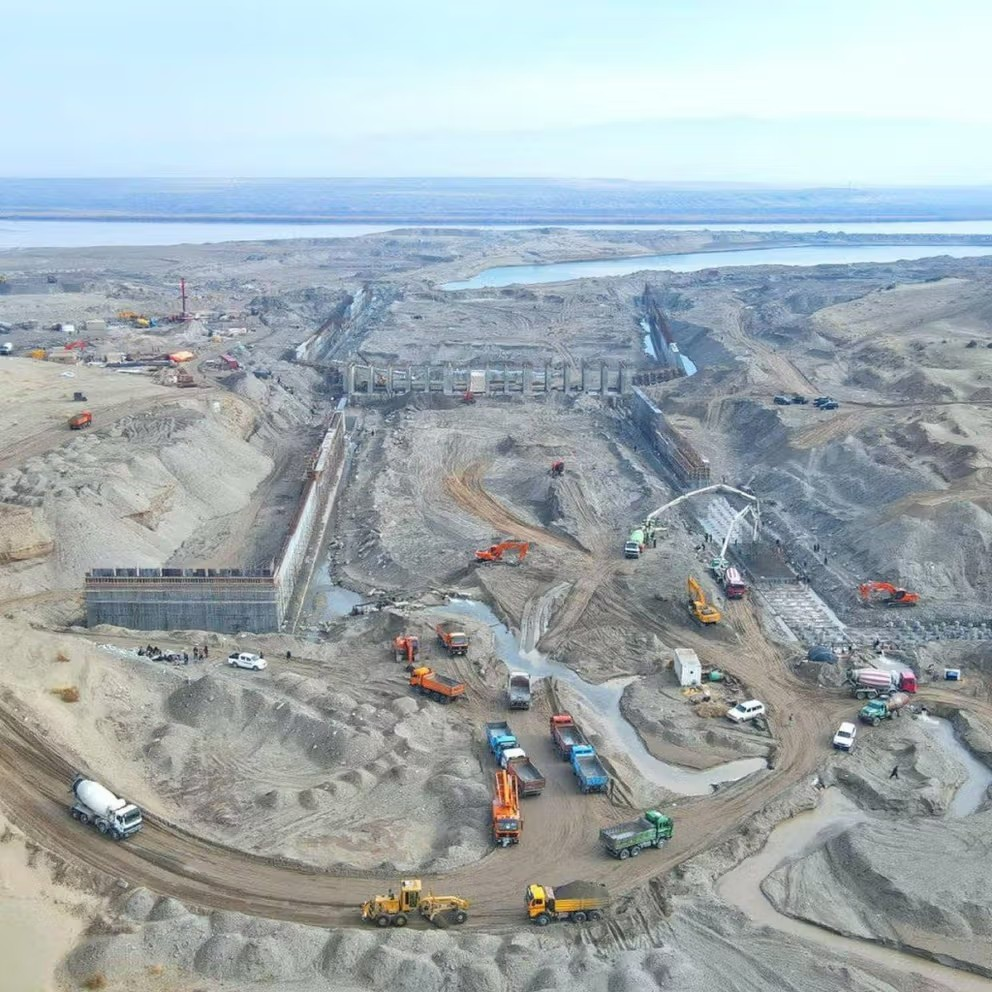 ازبکستان له طالبانو سره د امو سیند د اوبو د مدیریت هوکړه لاسلیک کړې