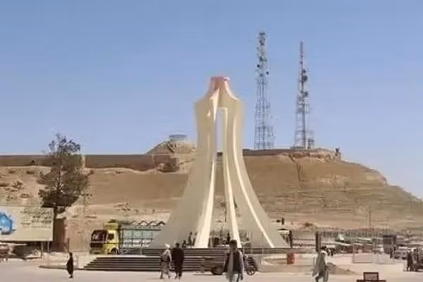 Pakistani Border Forces Strike Taliban Positions In Zabul